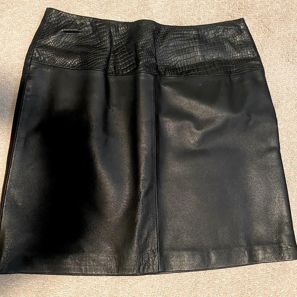Black leather embossed croco trim pencil skirt.